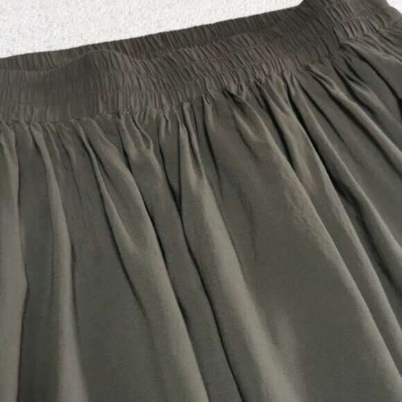 Olive green flowy mini skirt - Picture 3 of 4